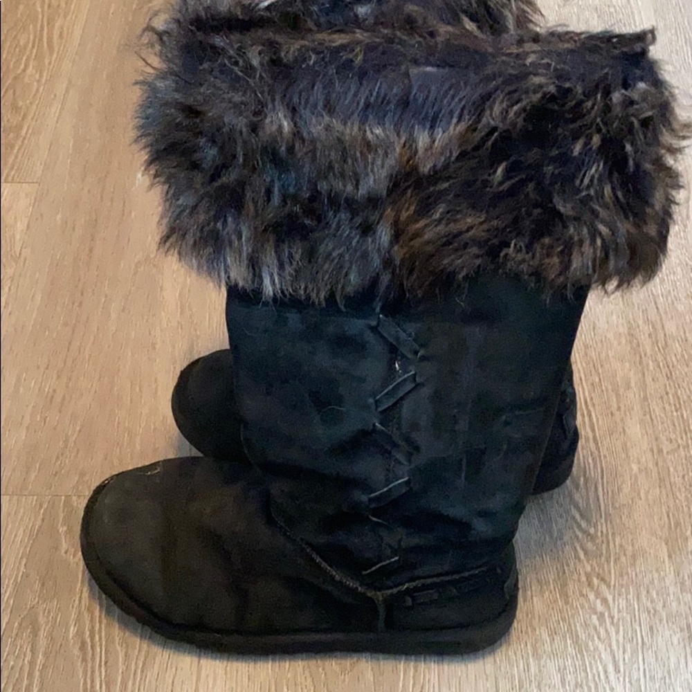 Ugg high boots with fur trim